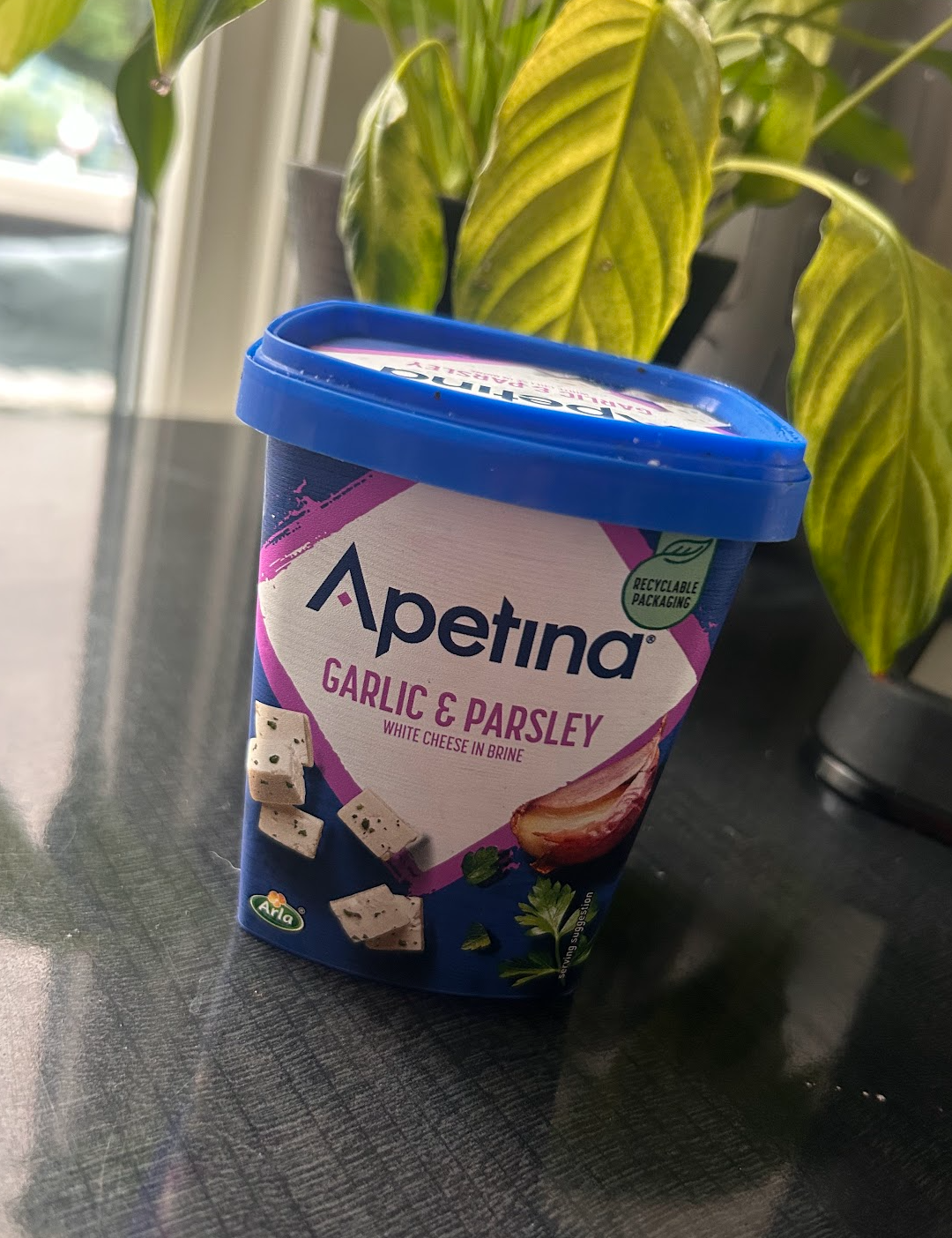 Grekisk Apetina tärnade ost 